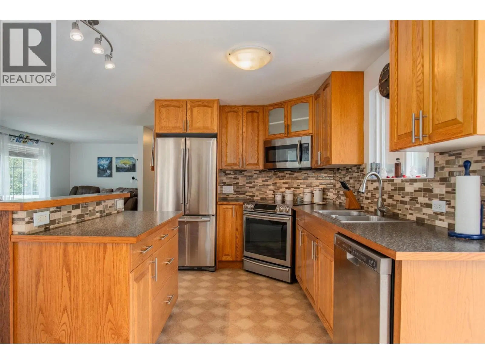 Photo 2 of 46 at 1664 Maida Road
