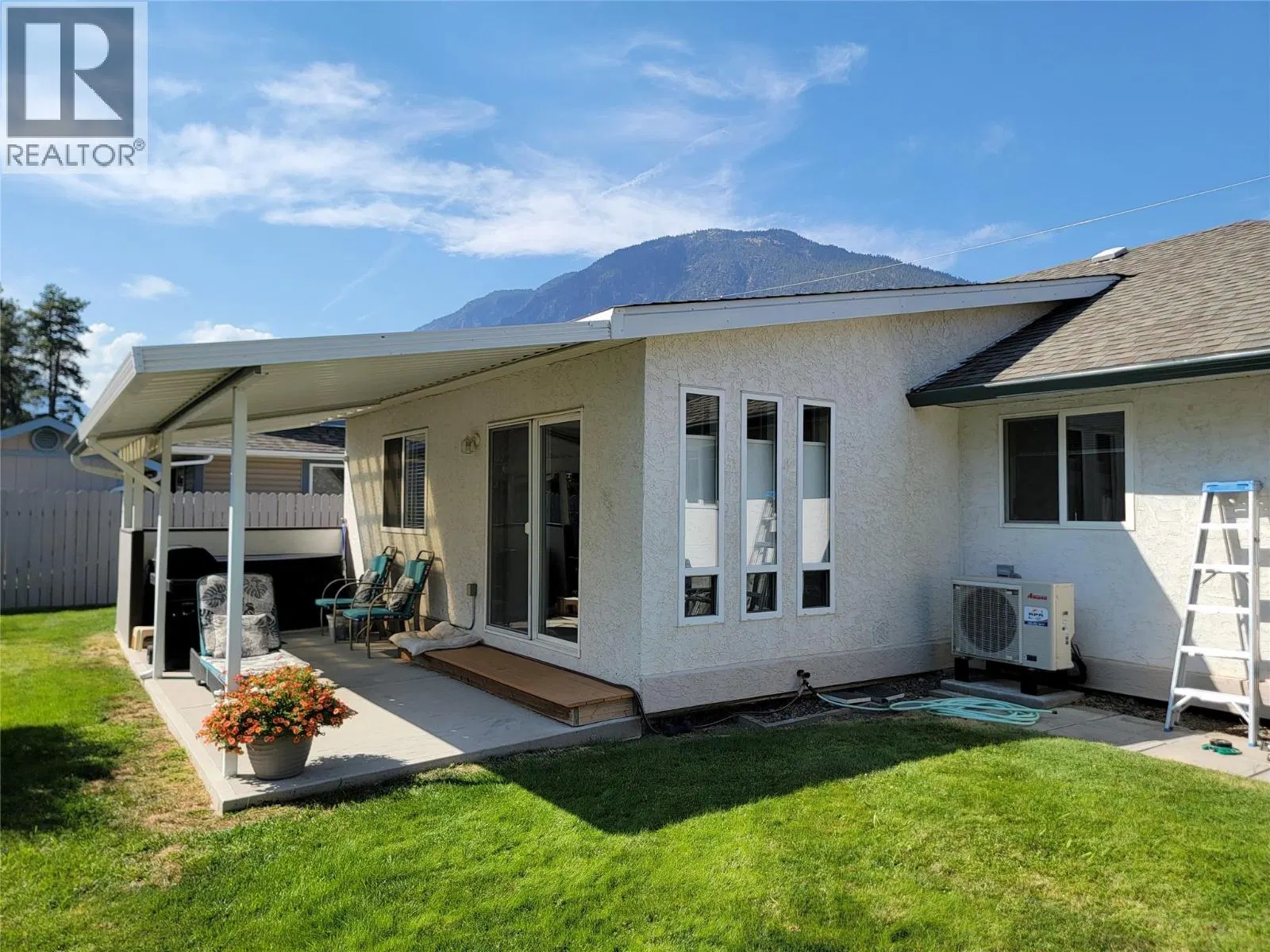 Photo 4 of 45 at 707 12th Avenue