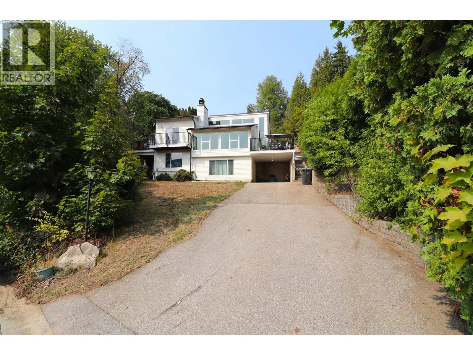 Photo 2 of 43 at 3702 9TH Avenue