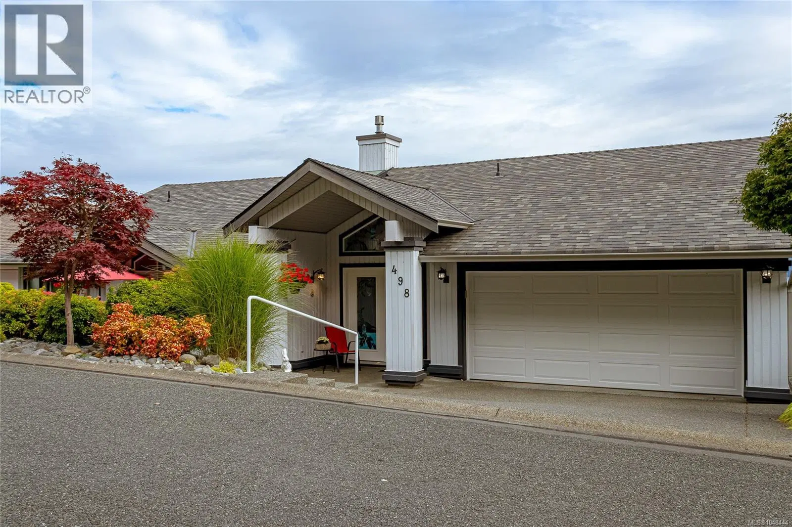 Photo 3 of 42 at 498 Seaview Way