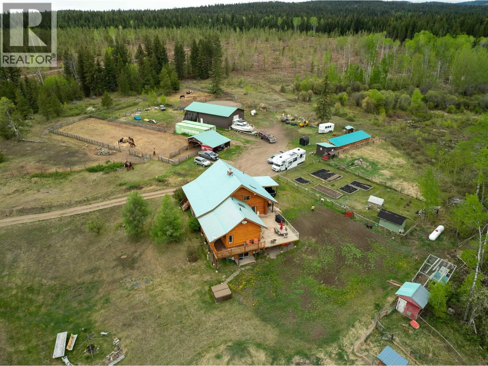 Photo 4 of 40 at 3711 WHITEHORSE LAKE Road