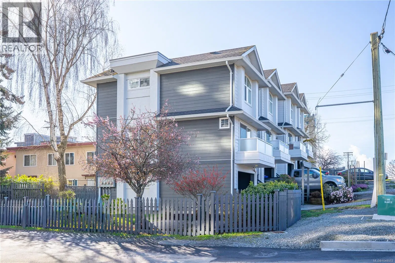 #4 – 601 Nelson Street