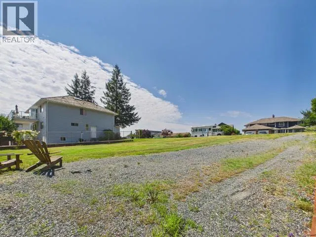 Photo 2 of 15 at Powell River