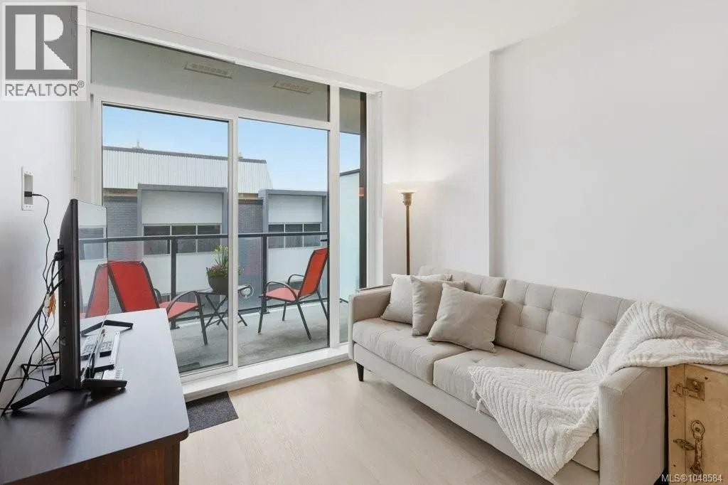 Photo 3 of 19 at #606 – 1100 Yates Street