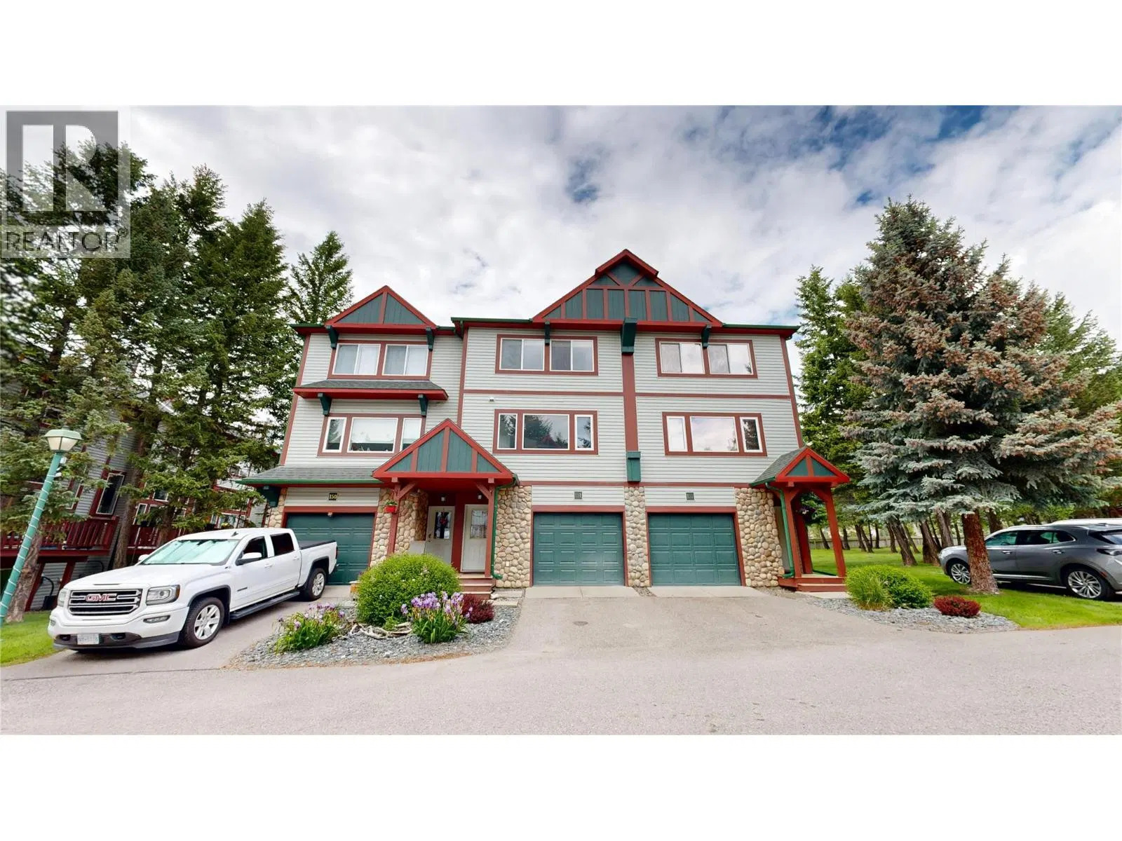 Photo 1 of 26 at #151 – 4835 RADIUM Boulevard