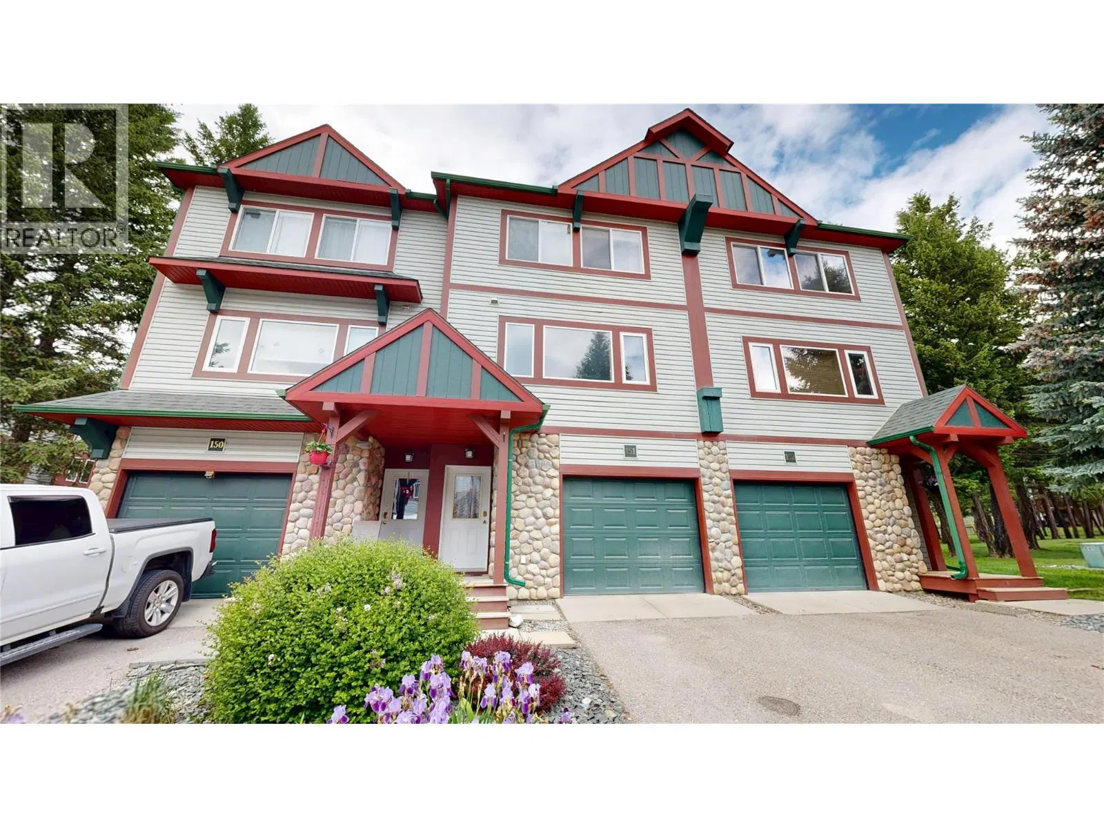 Photo 2 of 26 at #151 – 4835 RADIUM Boulevard