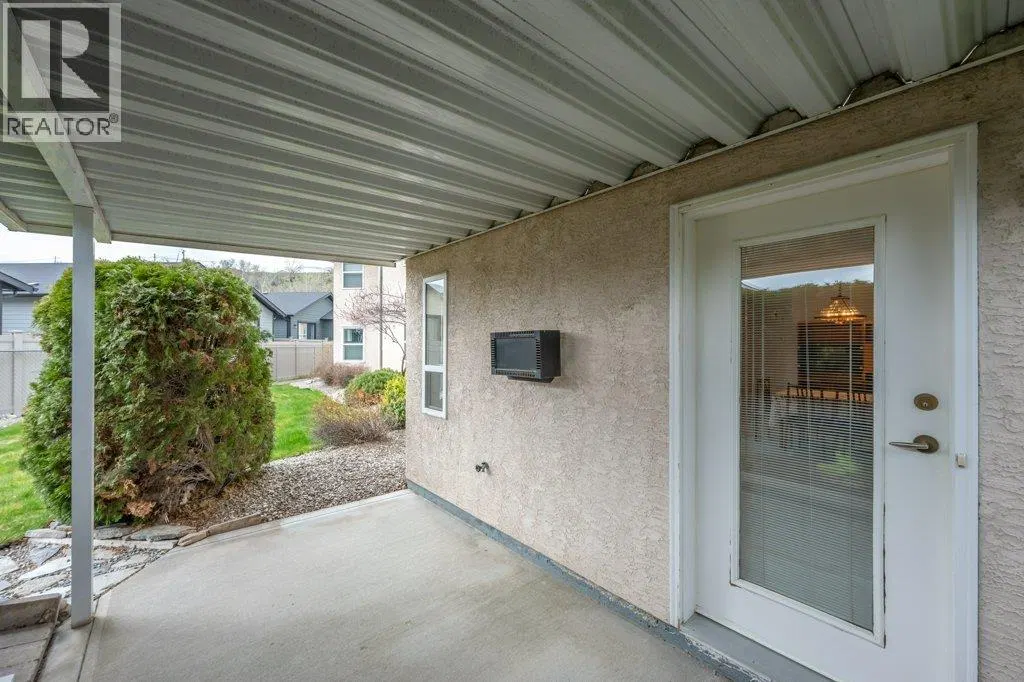 Photo 5 of 45 at #4 – 6514 Meadows Drive