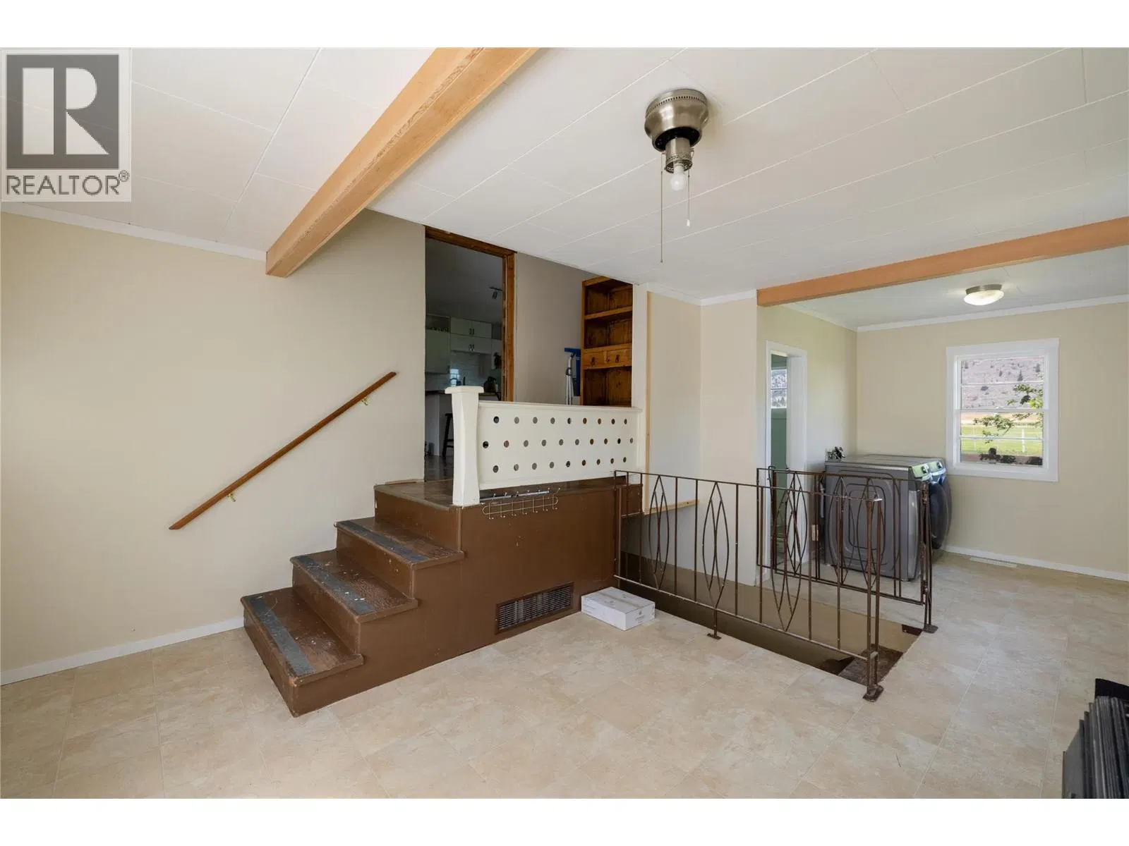 Photo 5 of 85 at 6662 Bulman Road