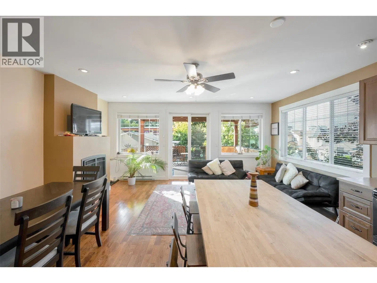 Photo 3 of 42 at #102 – 598 Wade Avenue