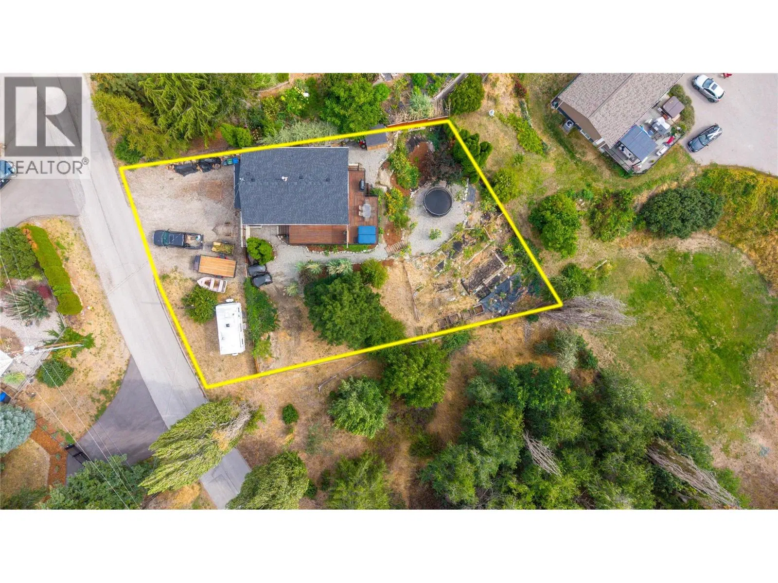 Photo 3 of 43 at 770 LOWER DEBECK Road