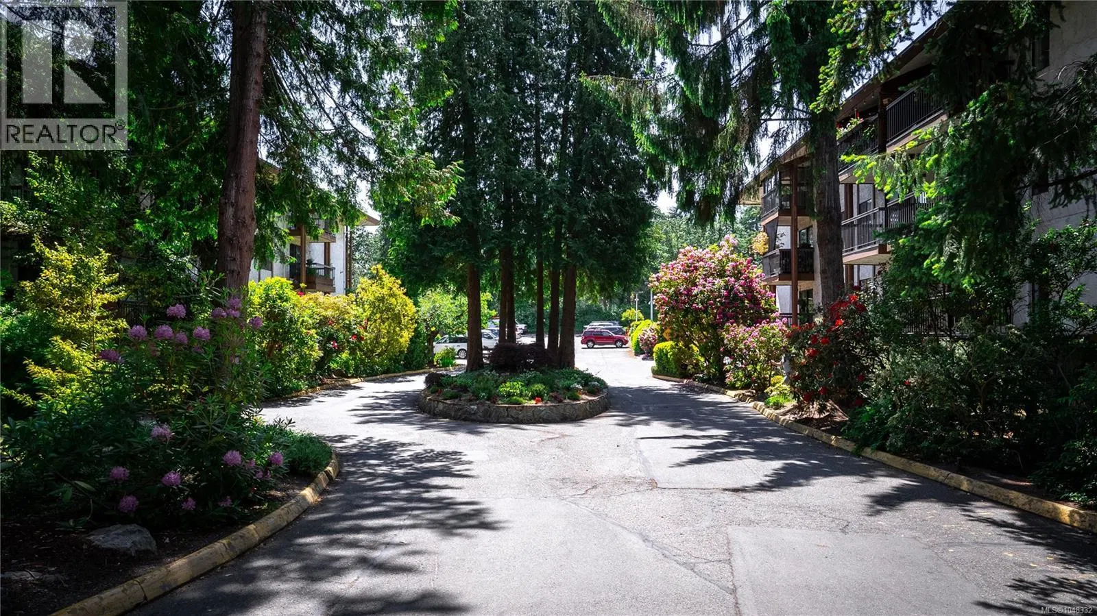 Photo 2 of 30 at #118 – 1009 Mckenzie Avenue