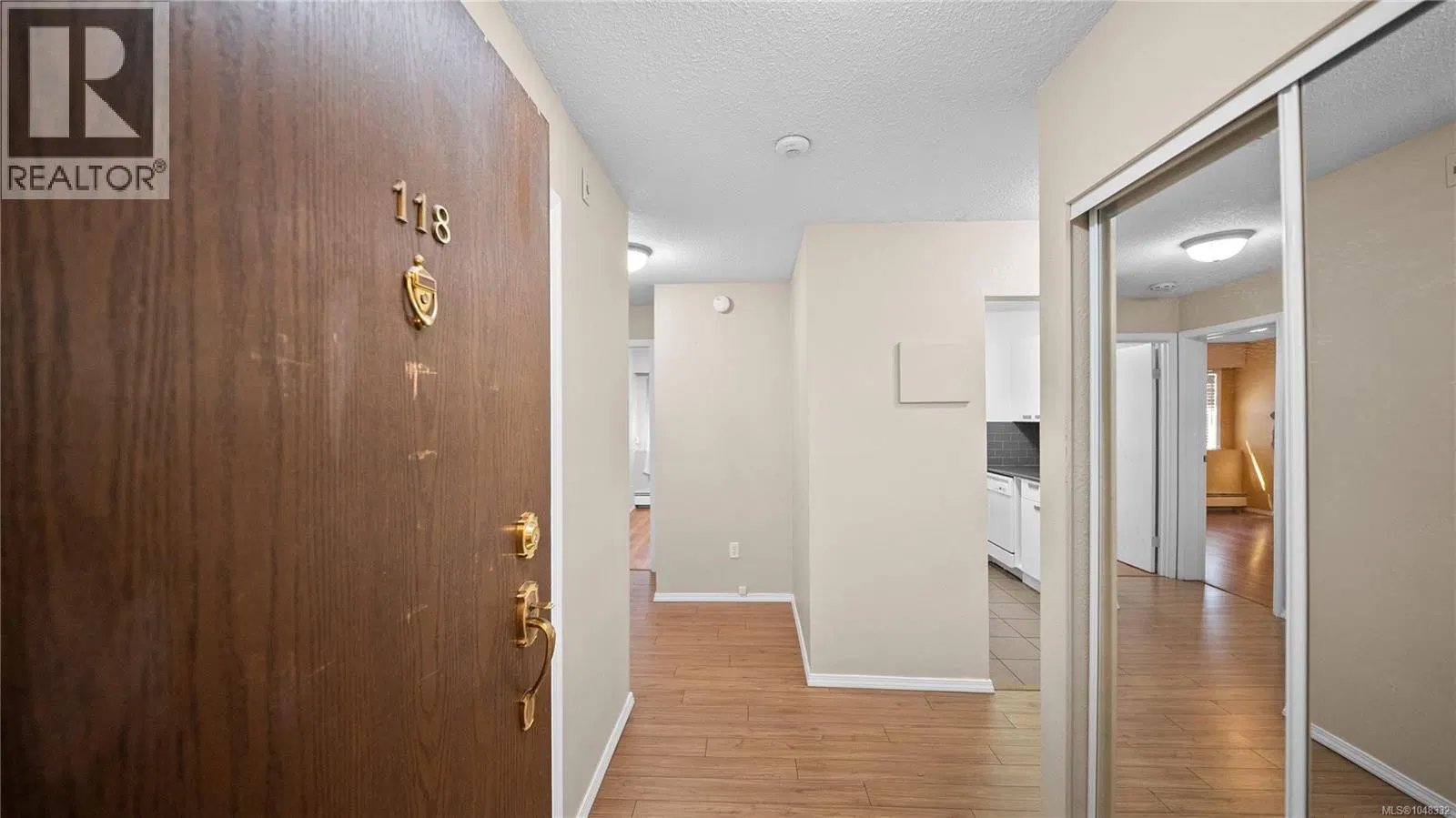 Photo 5 of 30 at #118 – 1009 Mckenzie Avenue