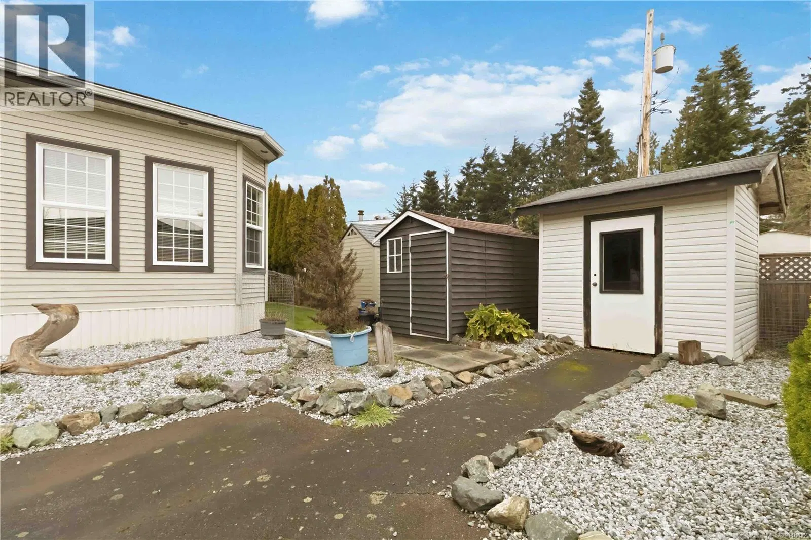 Photo 3 of 31 at #24 – 7021 Grant Road