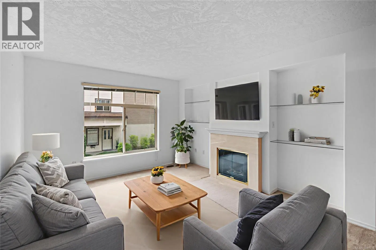 Photo 4 of 61 at #403 – 288 Eltham Road