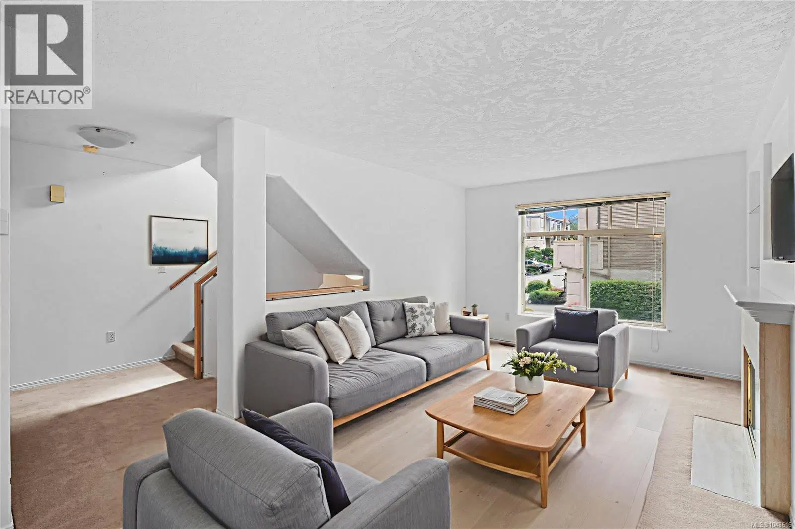 Photo 5 of 61 at #403 – 288 Eltham Road
