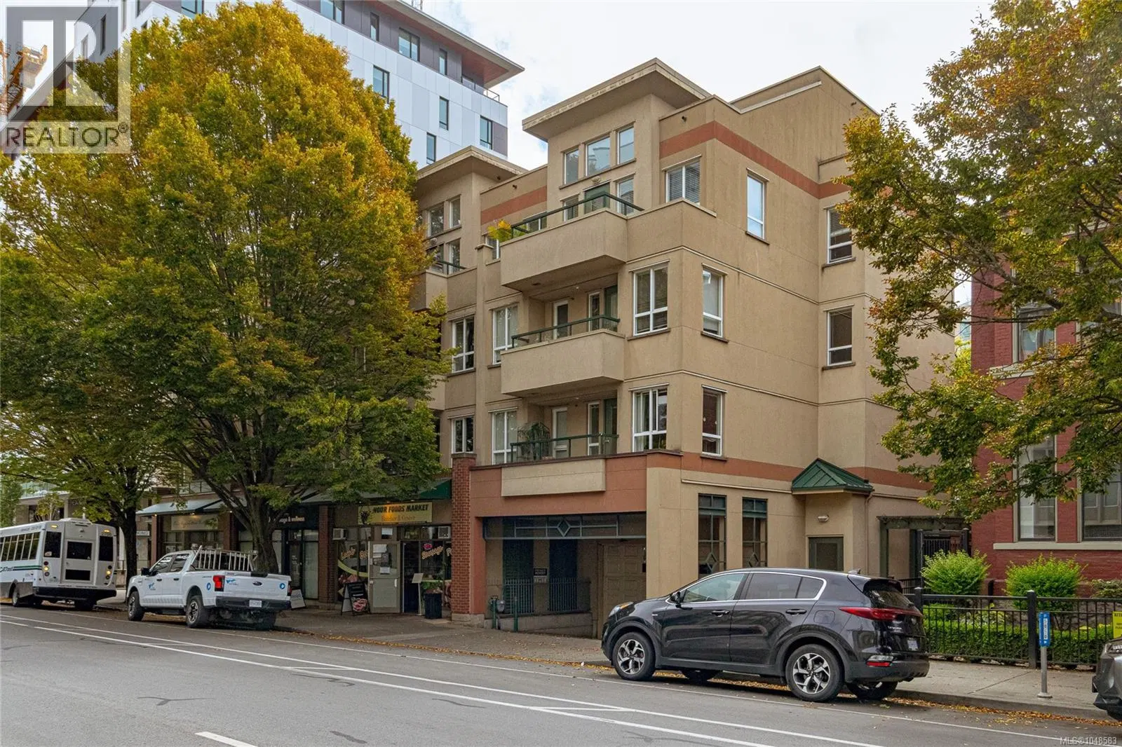 Photo 3 of 44 at #106 – 1015 Johnson Street