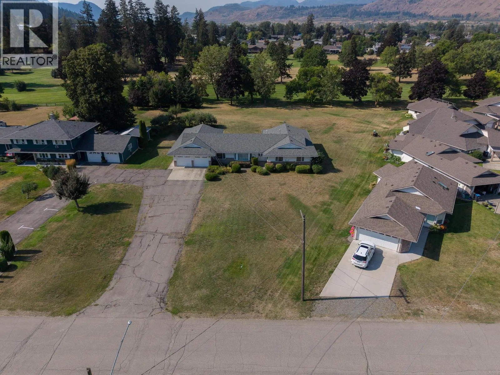 Photo 2 of 72 at 310 Arbutus Street