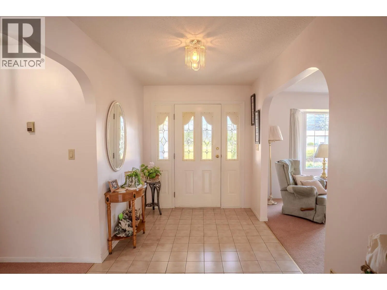 Photo 5 of 72 at 310 Arbutus Street