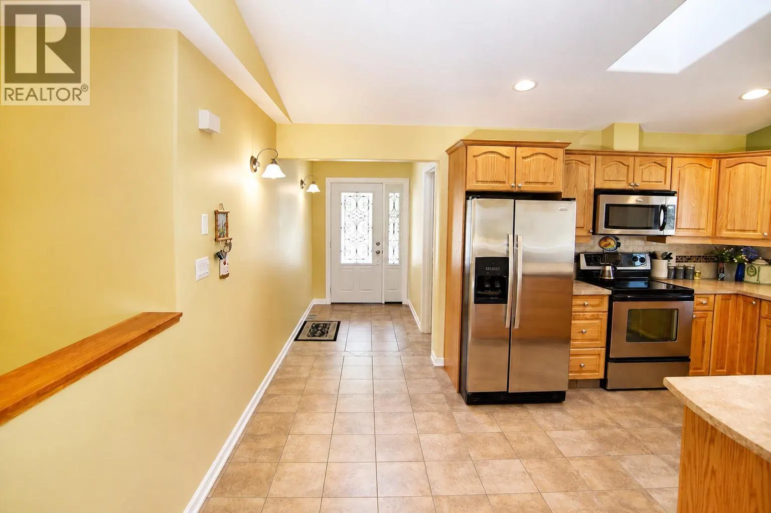 Photo 4 of 26 at 8128 Birchwood Drive