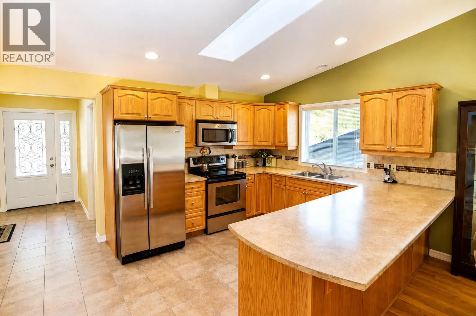 Photo 5 of 26 at 8128 Birchwood Drive