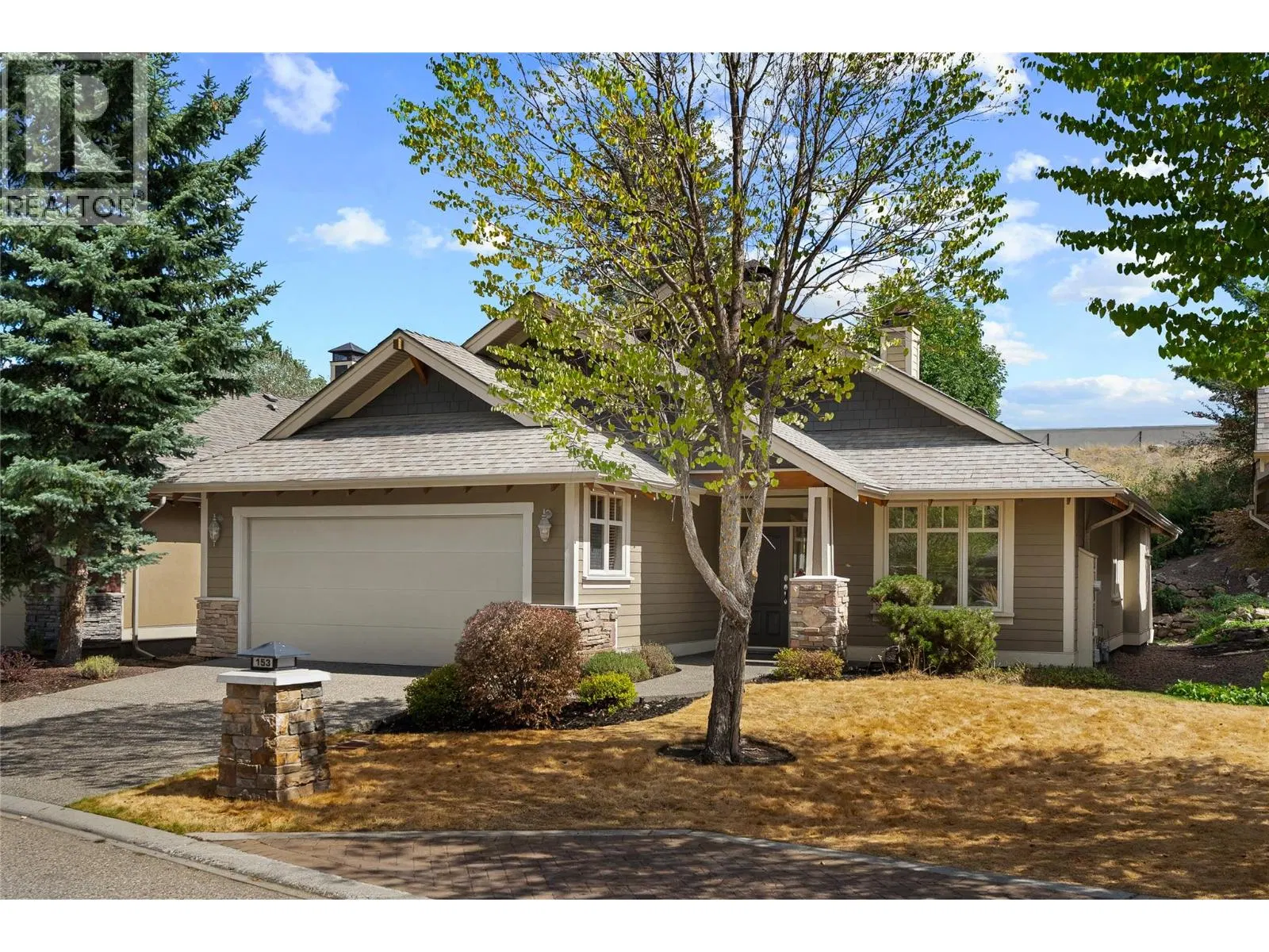 Photo 2 of 60 at 153 Mashie Crescent