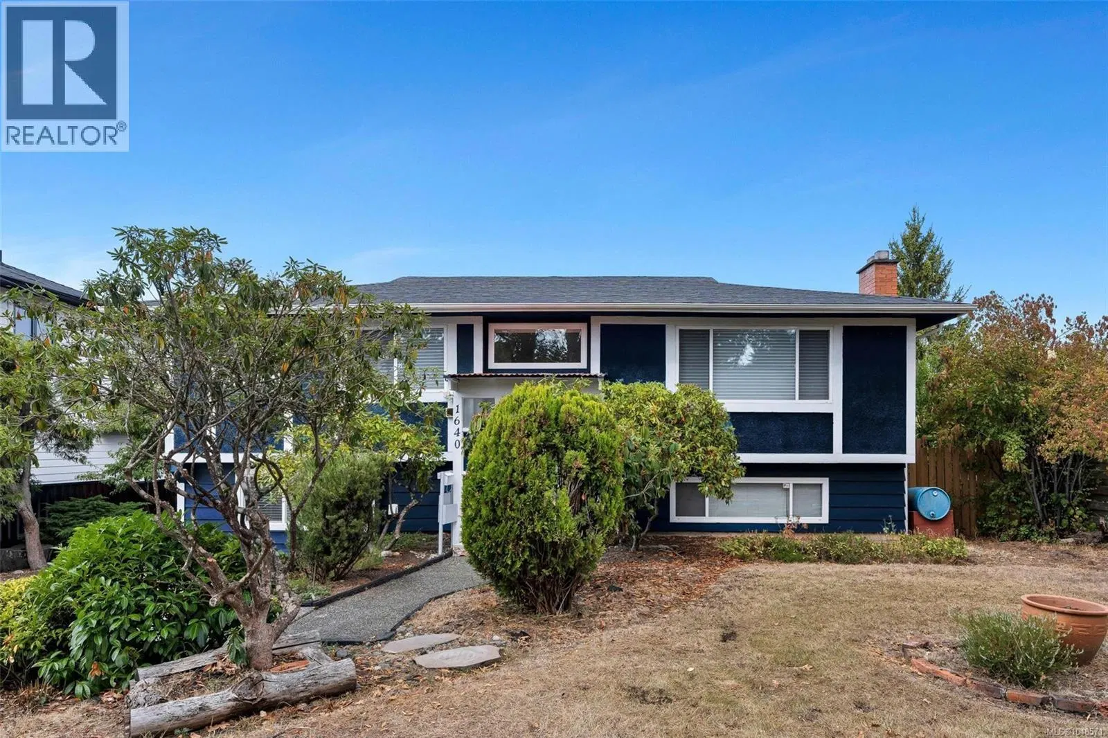 Photo 2 of 60 at 1640 Earlston Avenue