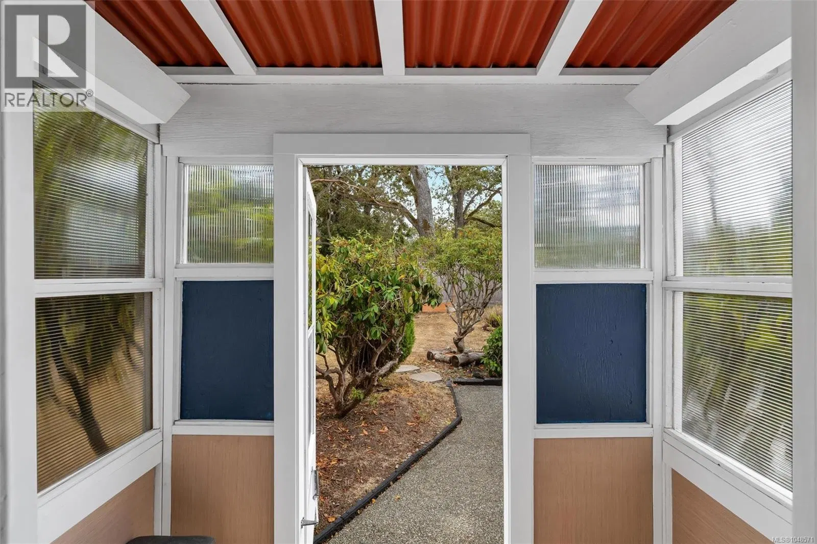 Photo 5 of 60 at 1640 Earlston Avenue