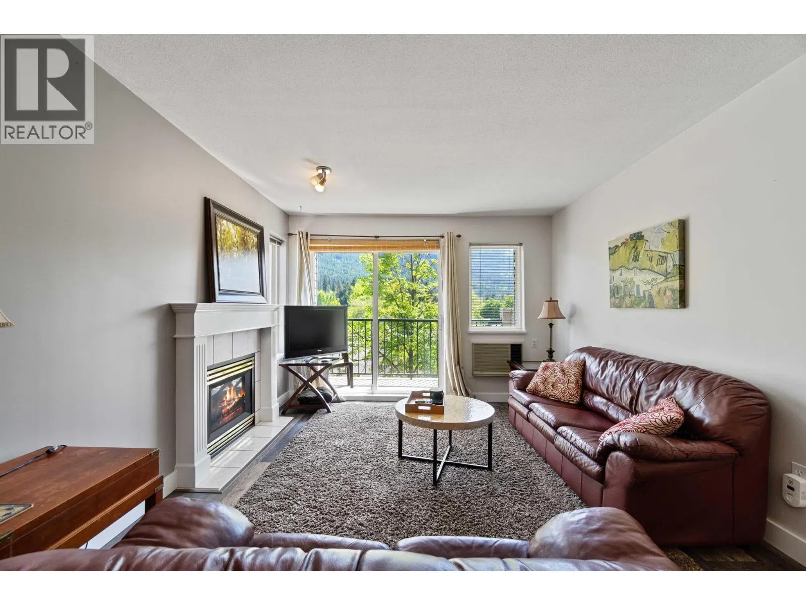 Photo 5 of 20 at #207 – 650 3 Street