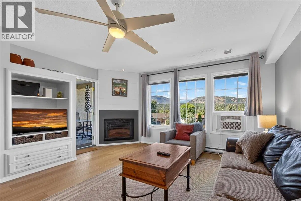 Photo 2 of 30 at #5007A – 5052 Riverview Road