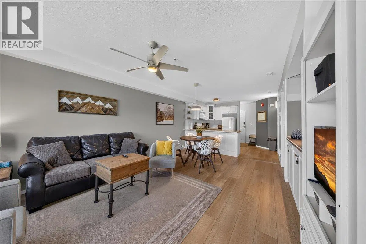 Photo 5 of 30 at #5007A – 5052 Riverview Road
