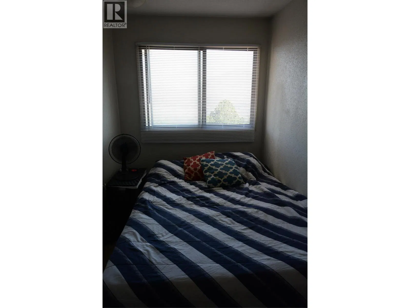 Photo 5 of 9 at #401 – 555 DALGLEISH Drive