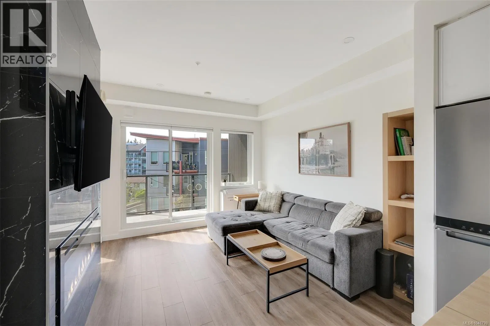 Photo 3 of 41 at #407 – 654 Granderson Road