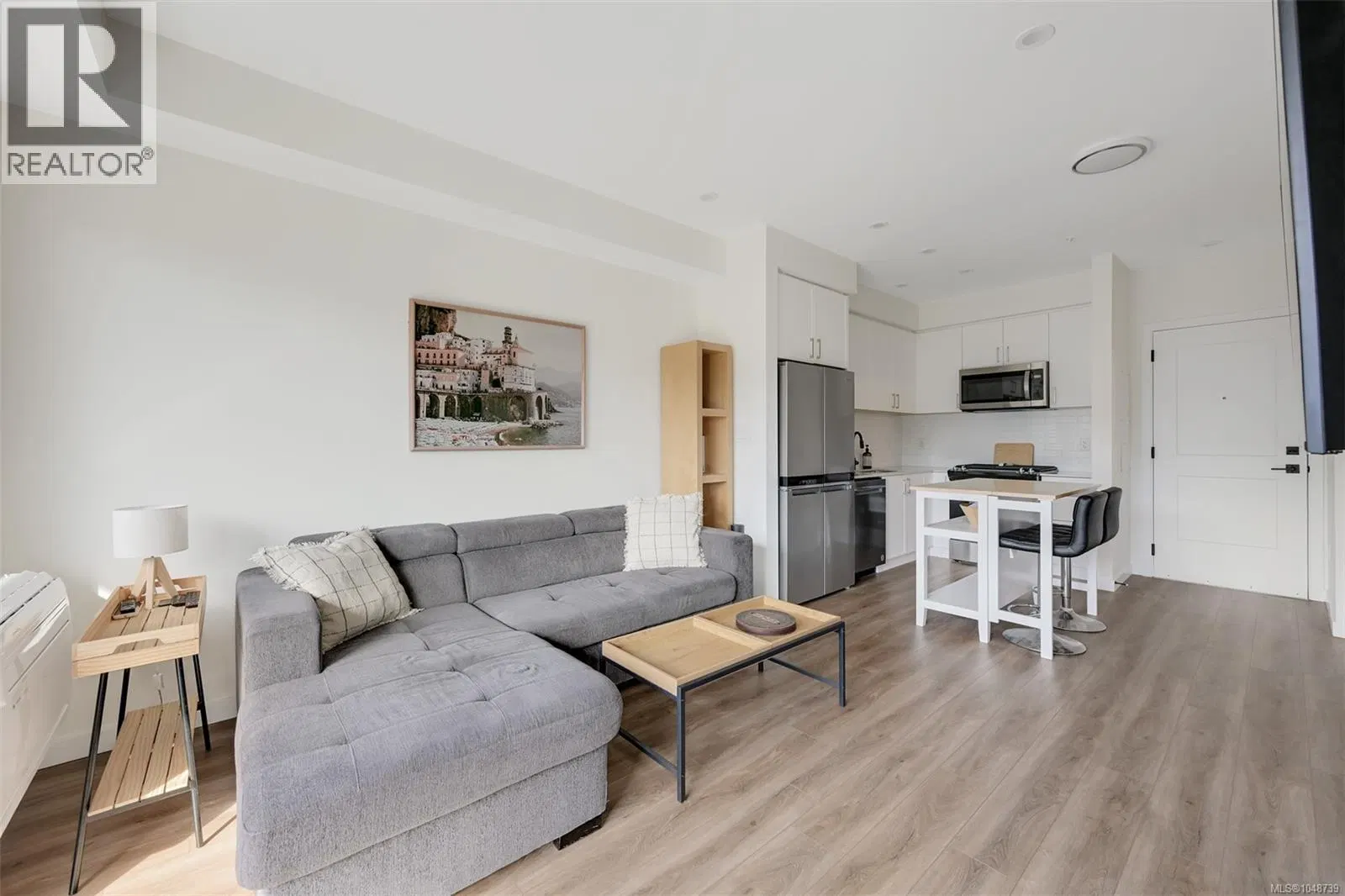 Photo 4 of 41 at #407 – 654 Granderson Road