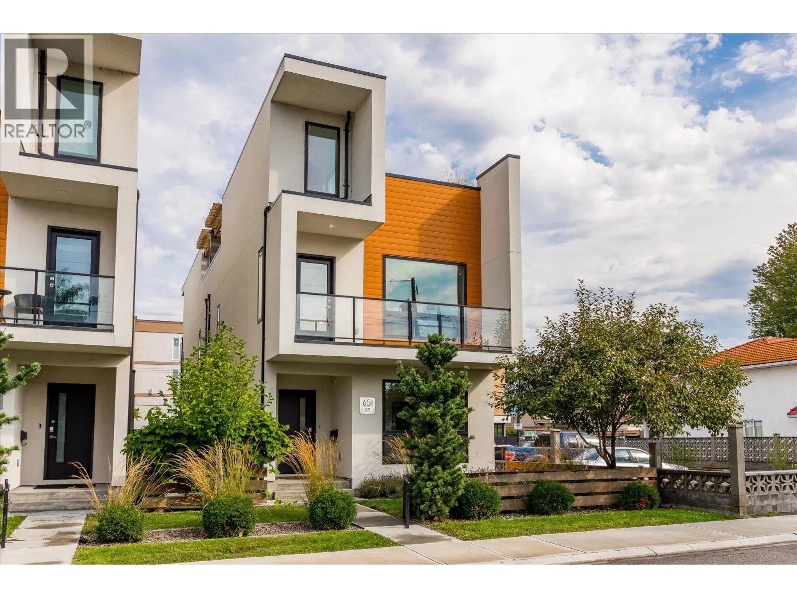#101 – 651 Churchill Avenue