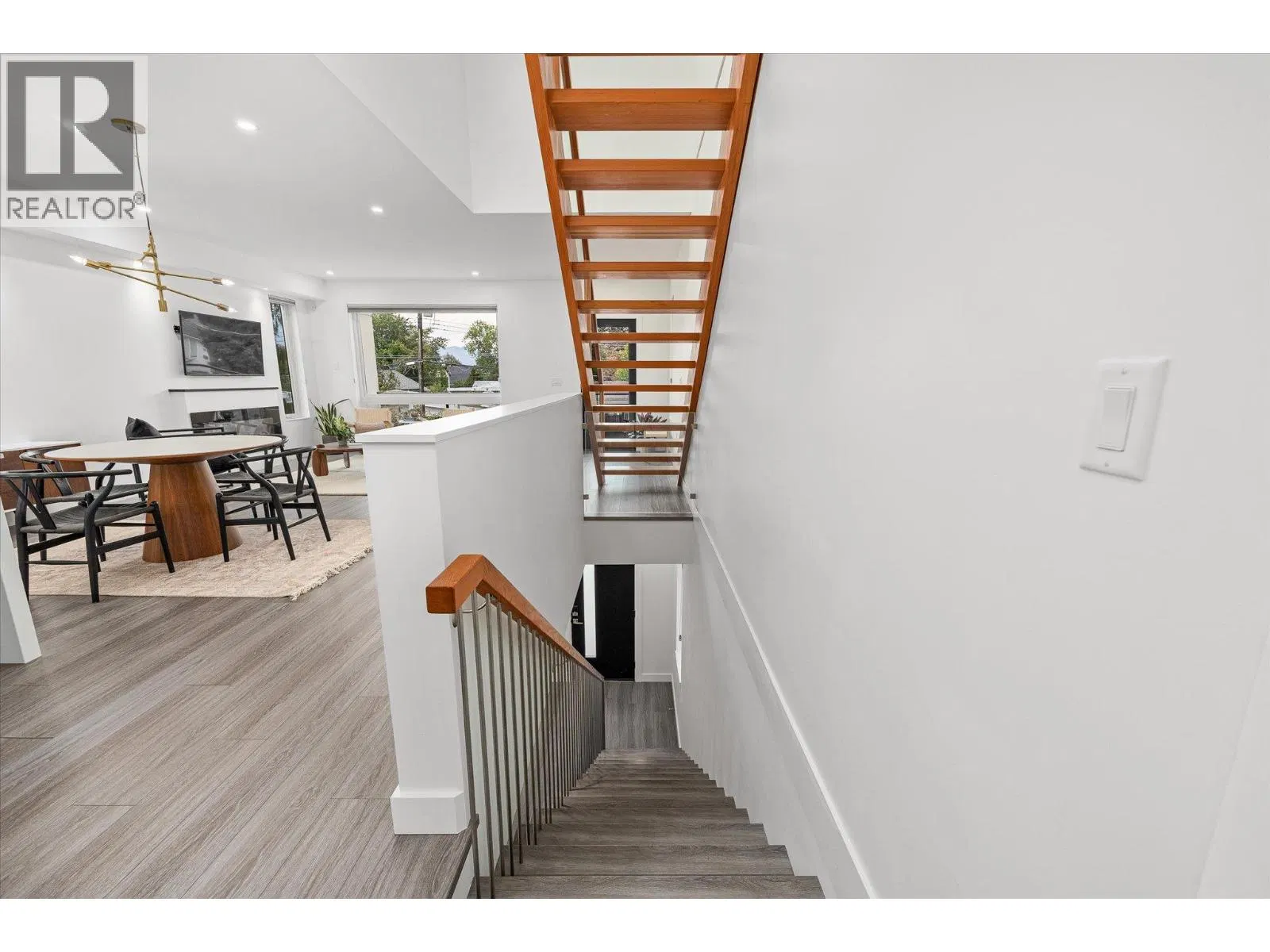 Photo 5 of 56 at #101 – 651 Churchill Avenue