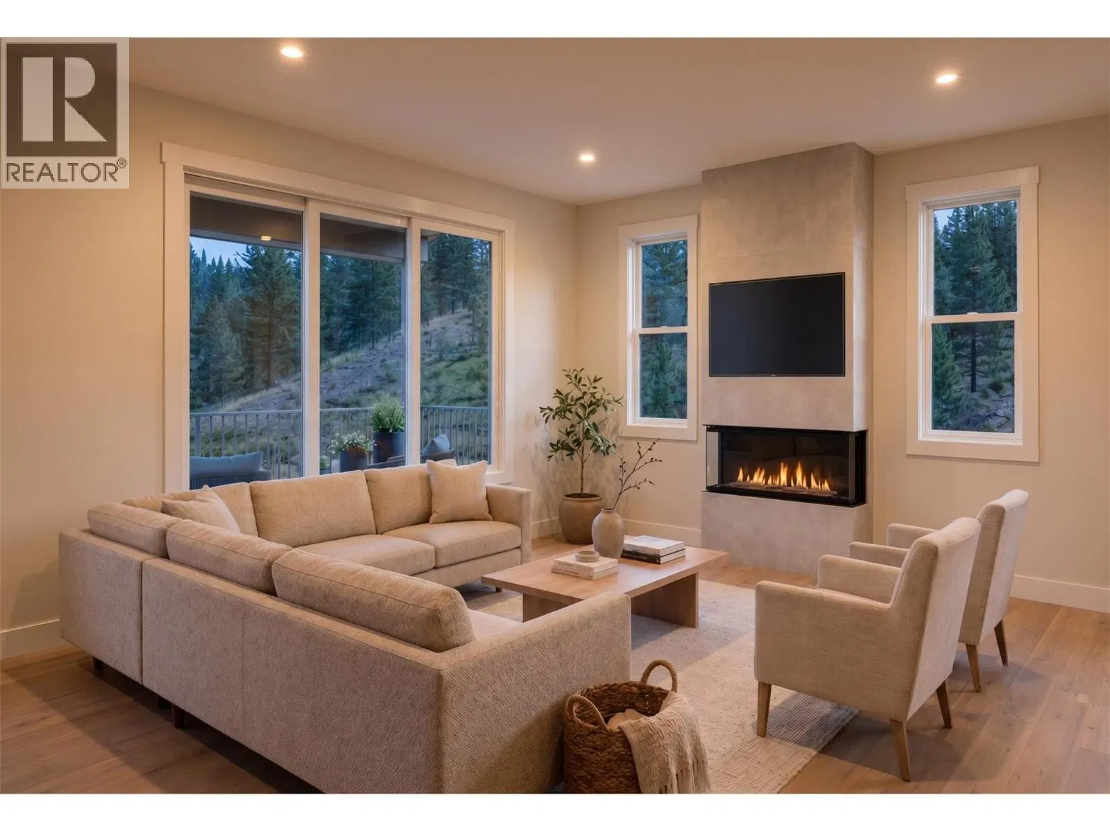 Photo 2 of 42 at Prop SL 3 – 2509 Paramount Peak Drive
