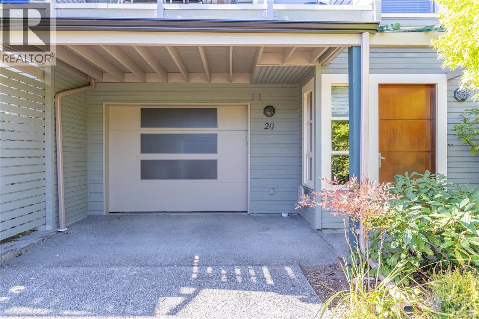 Photo 3 of 44 at #20 – 133 Corbett Road