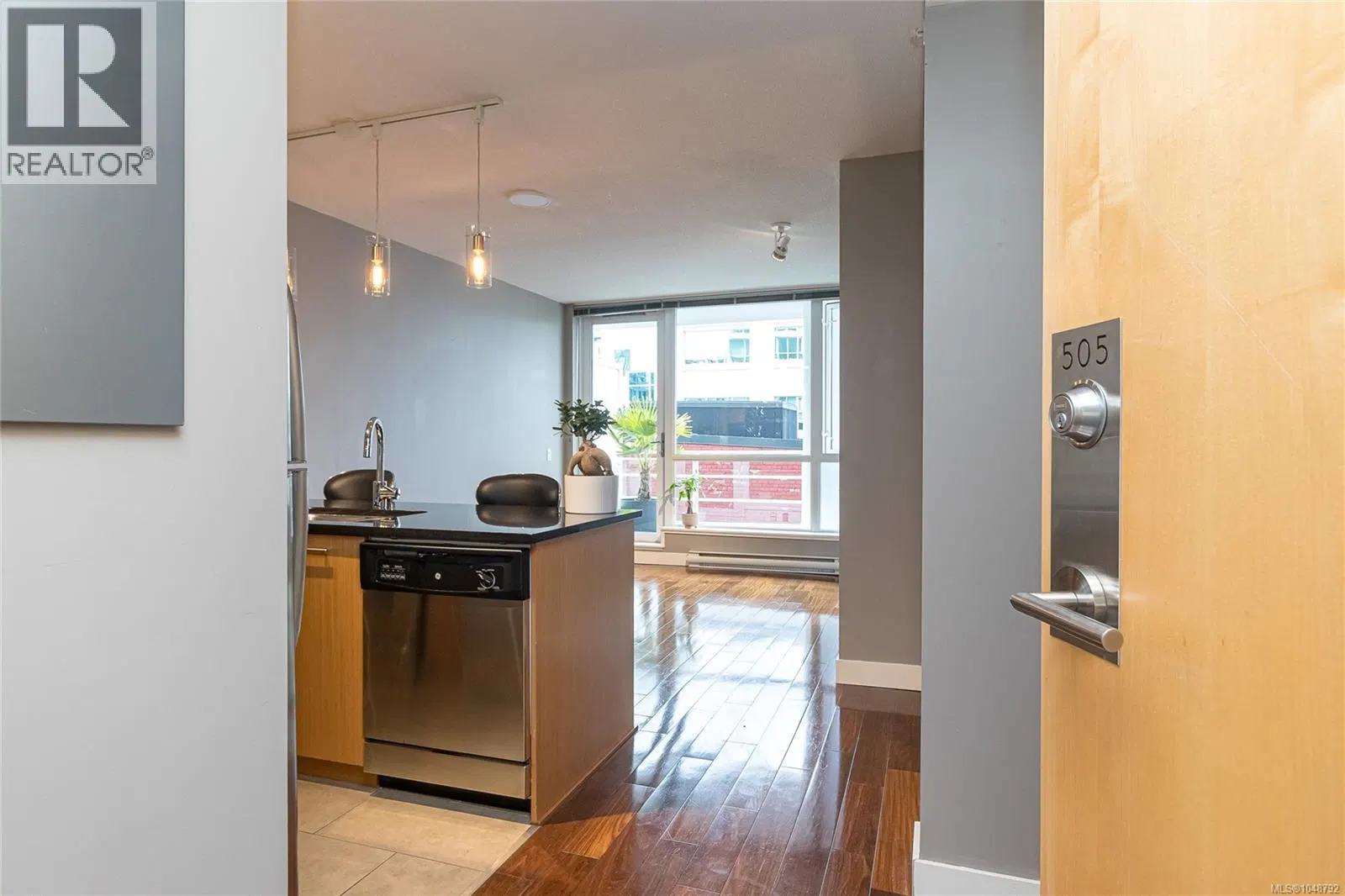 Photo 4 of 39 at #505 – 834 Johnson Street
