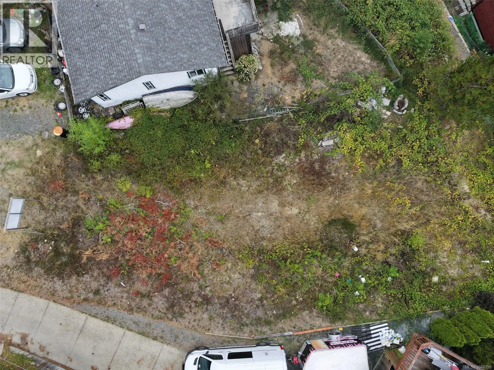 Photo 2 of 10 at 350 Carnell Drive