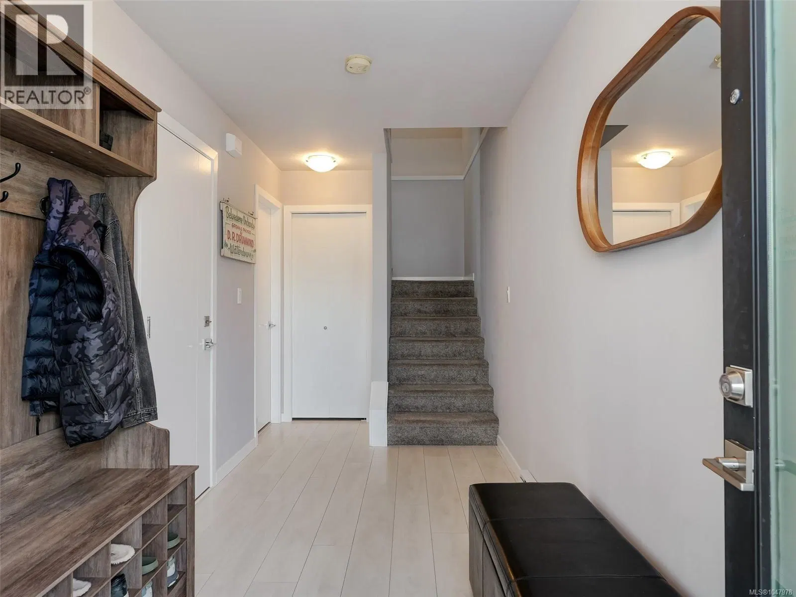 Photo 2 of 25 at 3367 Crossbill Terrace
