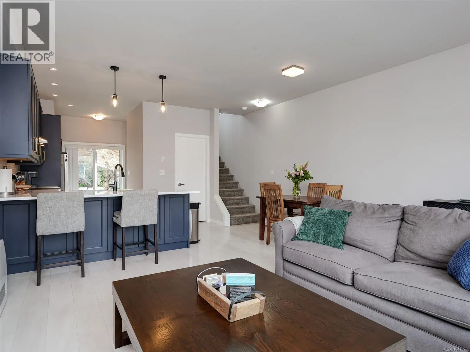 Photo 4 of 25 at 3367 Crossbill Terrace