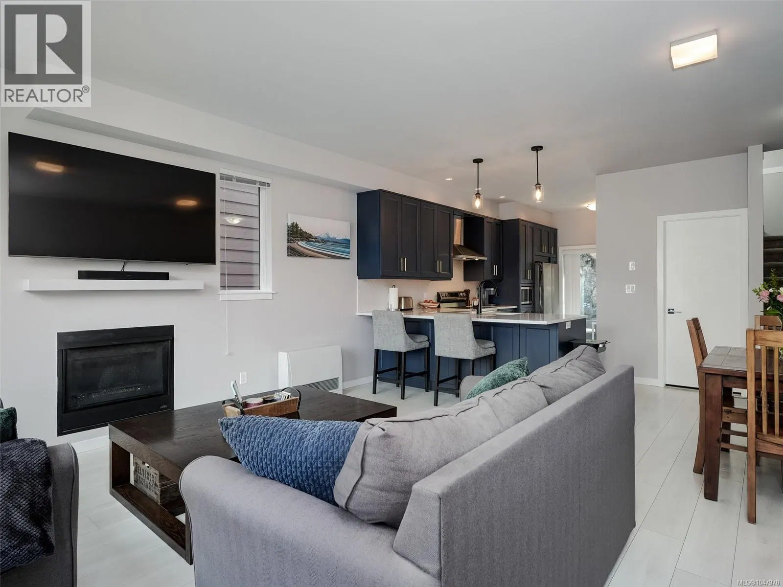 Photo 5 of 25 at 3367 Crossbill Terrace