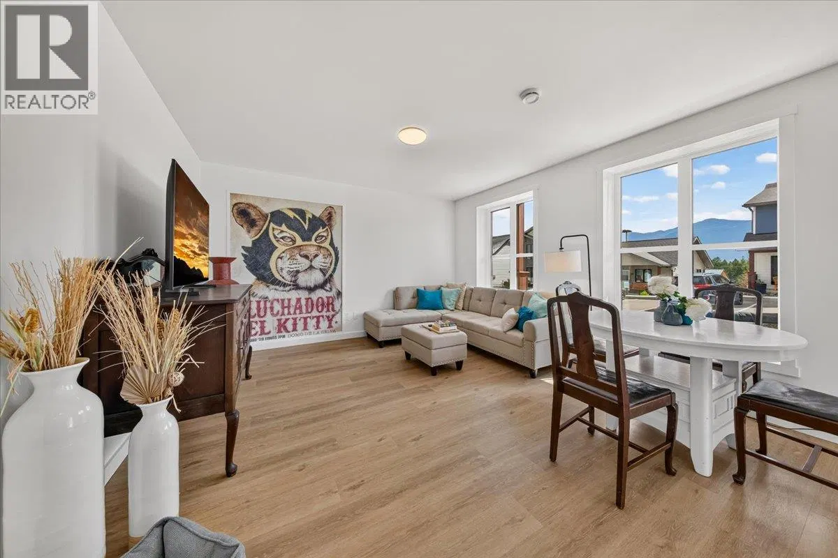 Photo 4 of 49 at #46 – 2098 Pine Tree Way
