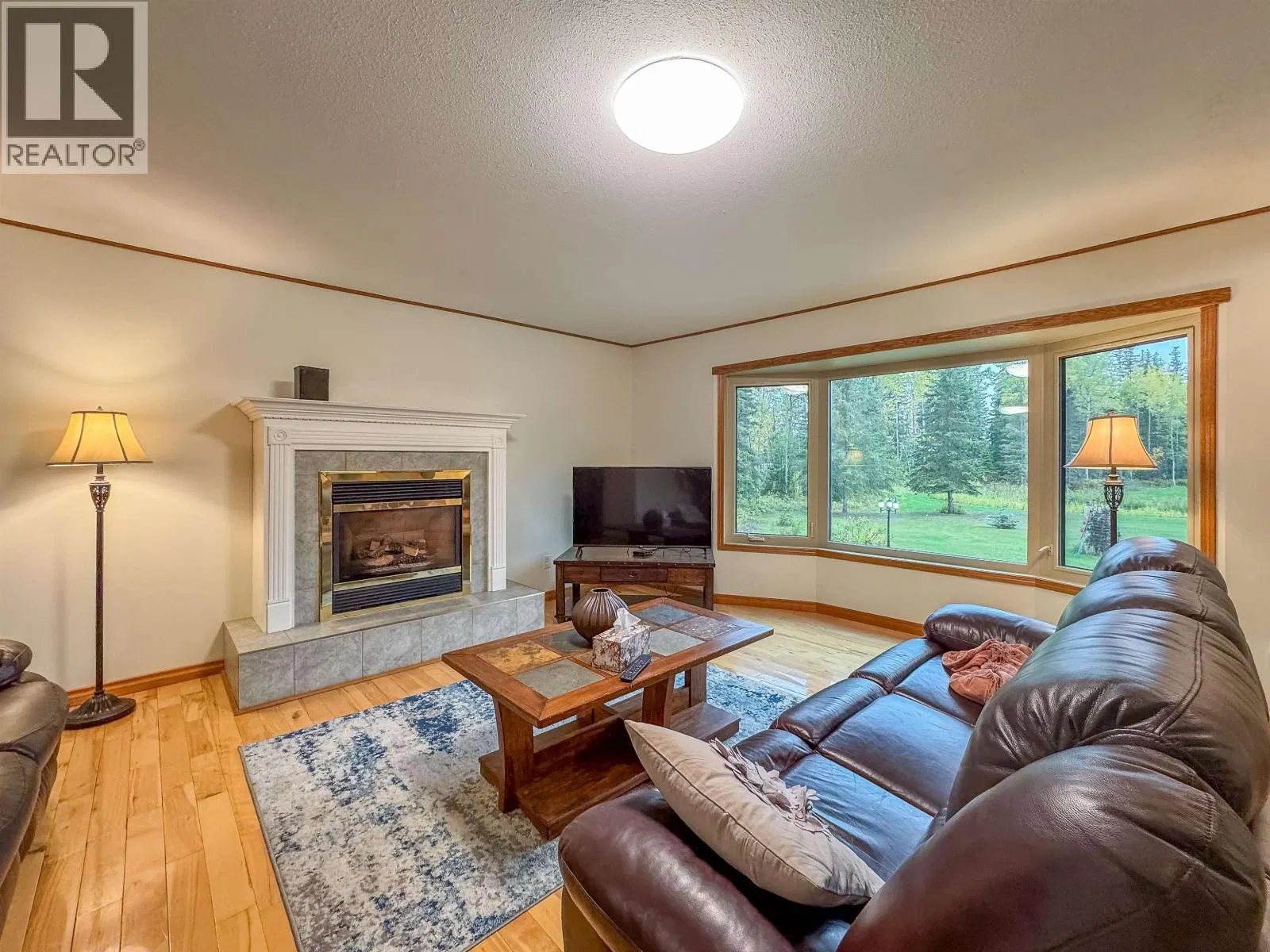 Photo 3 of 40 at 1705 MILLAR Road