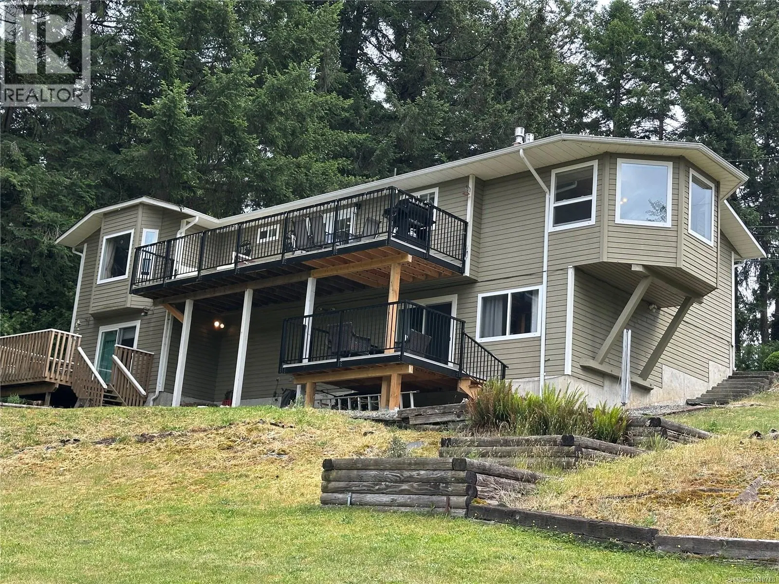 Photo 5 of 60 at 2267 Regina Drive