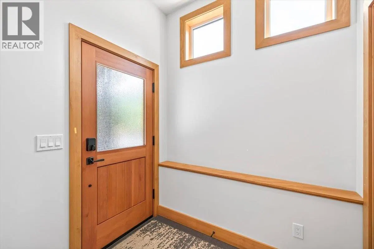 Photo 4 of 84 at #41 – 4576 Timberline Crescent