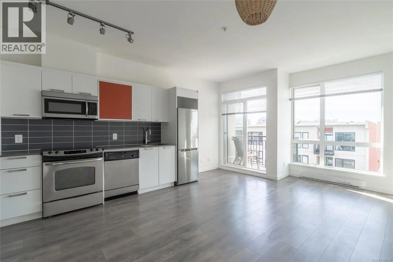 #510 – 517 Fisgard Street