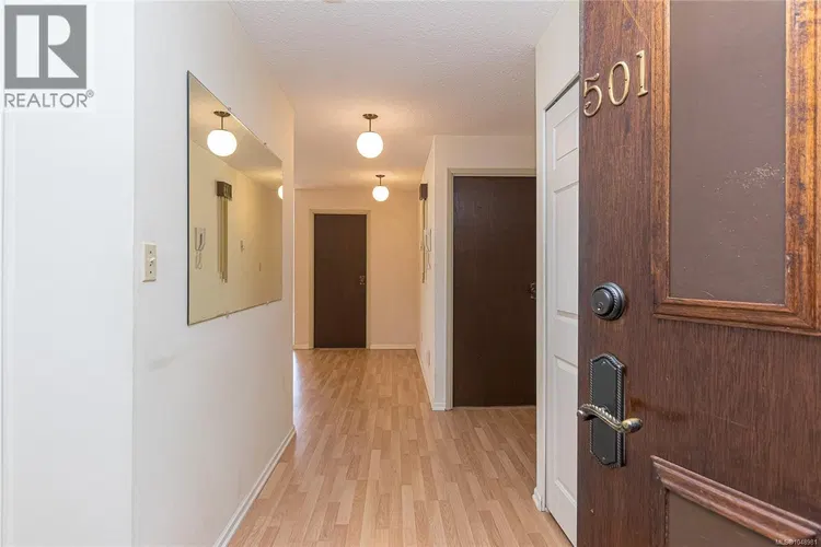 Photo 3 of 30 at #501 – 2910 Cook Street