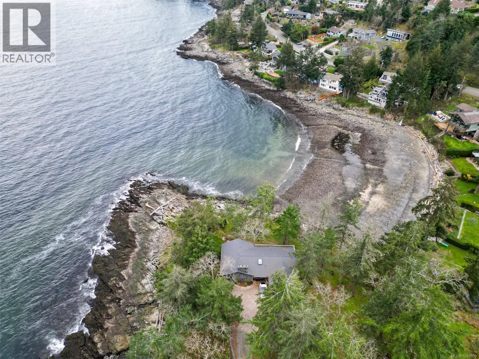 Photo 3 of 40 at 3610 Outrigger Road