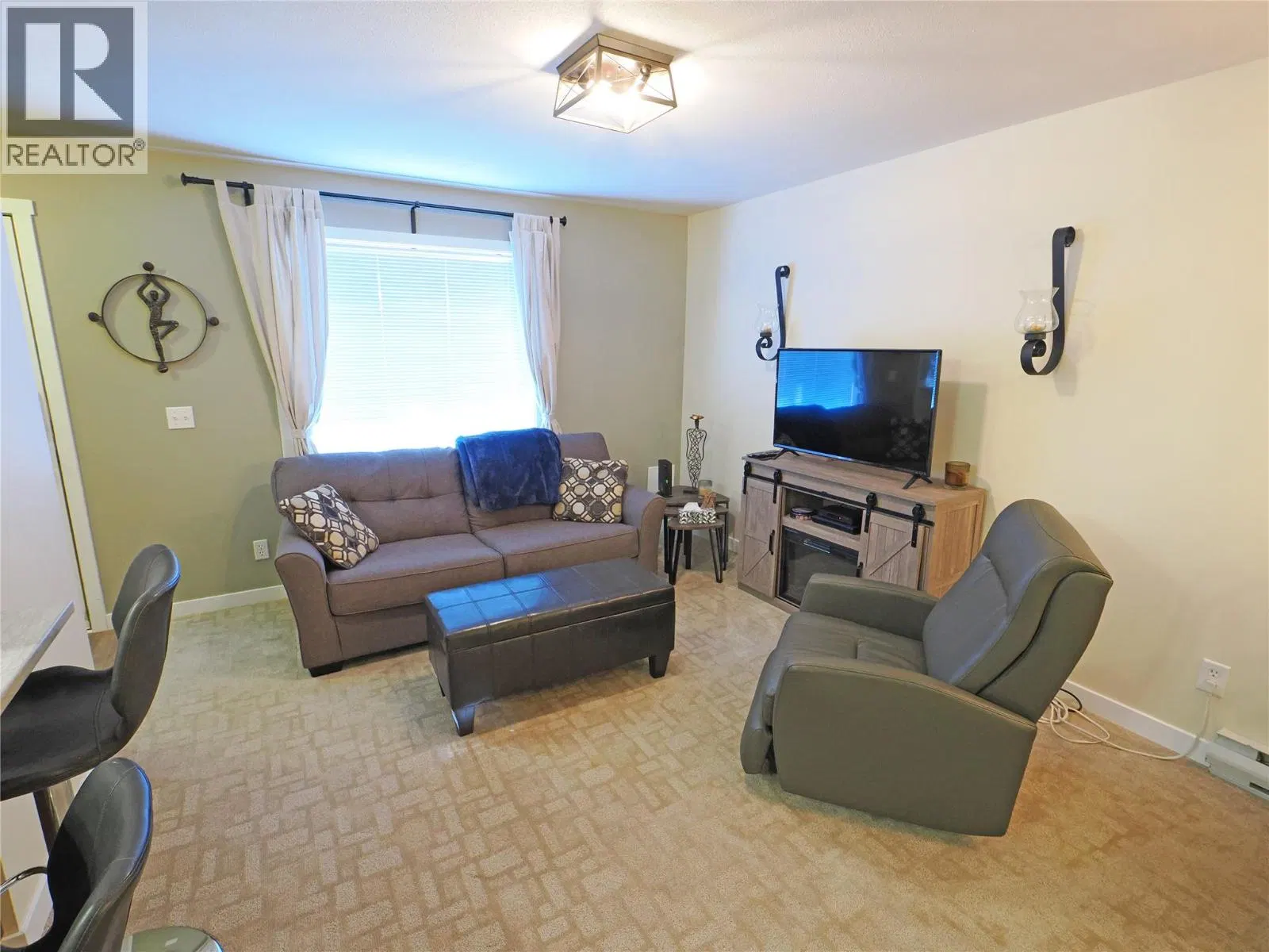 Photo 4 of 17 at 4890D Snowpines Road